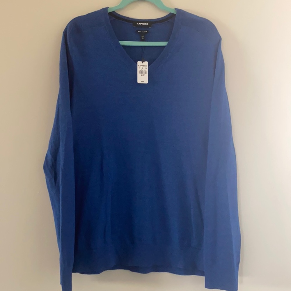 NWT, Men’s Express size XL Merino Wool long sleeve sweater.